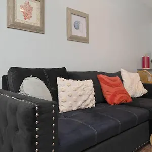 Holiday home Stylish 2 Bedroom Close 2 Dtown, Nas, And Bch, Pensacola